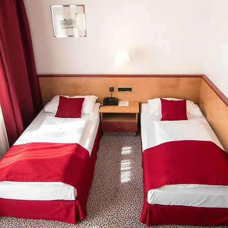Leomar Hotel 3*