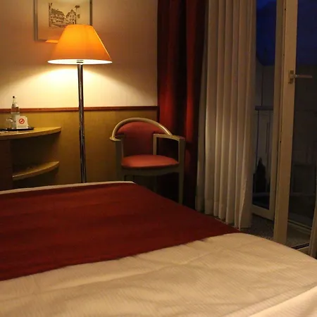 Leomar Hotell 3*