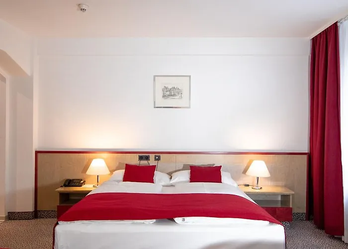 ホテル Leomar Flatrate 3*